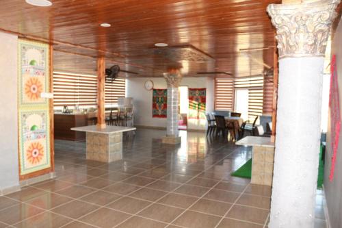 Apartment with Mountain View image 10