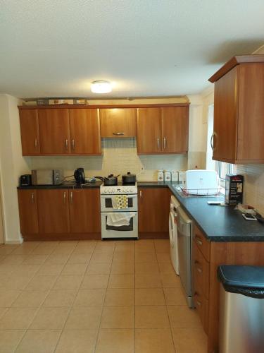 Spacious and Serene Stay near Milton Keynes centre