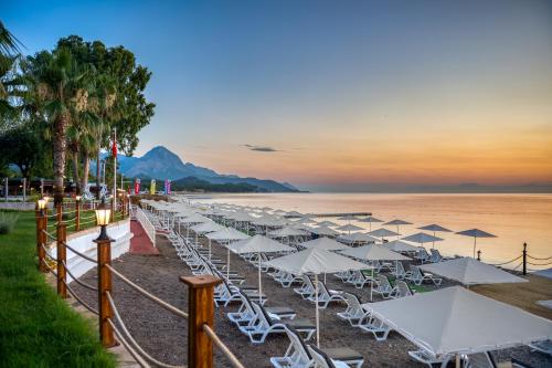 pludmale, Sealife Kemer Resort Hotel in Kemera