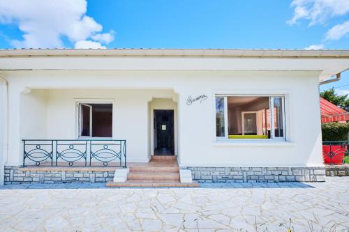 GuestReady - House with garden