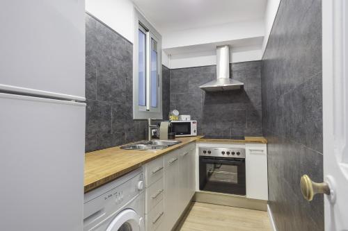 Superior Apartment image 3