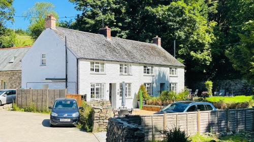 Trigva Cottage – Tranquil And Secluded Coastal Hideout, Helston, Cornwall