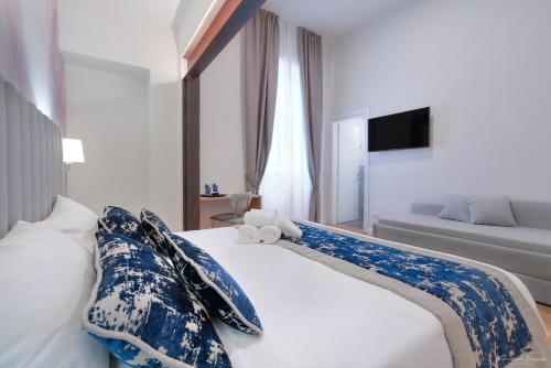 Hotel Cosmos - image 3