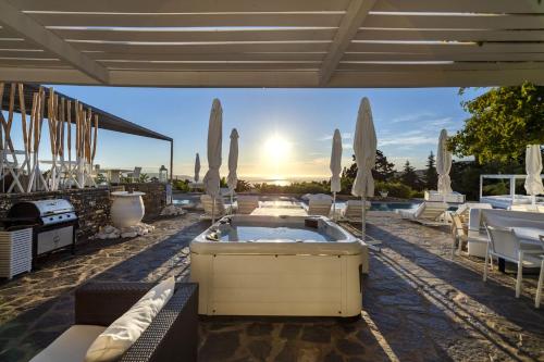 Paros Butterfly Villas in Pounta / Sotires