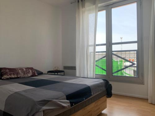 Appartement T2 en centre ville avec terrasse et parking