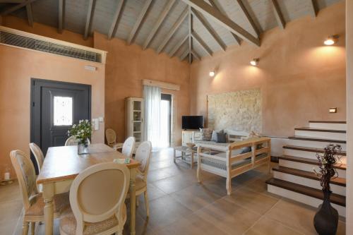 Arismari Villa - Heated Private Pool in Episkopi