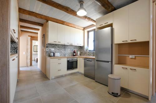 Arismari Villa - Heated Private Pool in Episkopi
