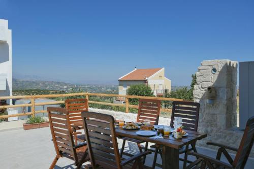 Arismari Villa - Heated Private Pool in Episkopi