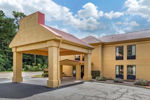Econo Lodge Saint Stephen - image 7