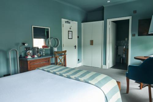 The Kings Arms - image 7