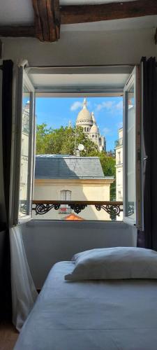 Le Village Montmartre, Paris