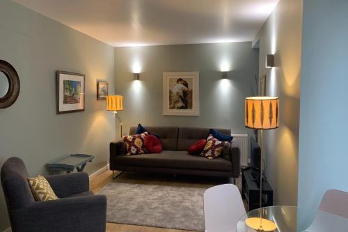 Bright And Stylish Apartment - Old Town!, , Edinburgh and the Lothians