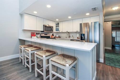 South Seas Beach Villa 2028 - image 4