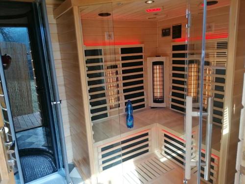 ซาวน่า, Apartments Pemikas II in ปลอสติน