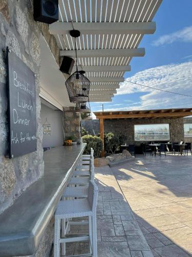 Queen Boutique Suites - image 2