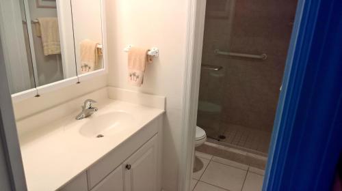 Ocean Village Capstan 423 - image 13