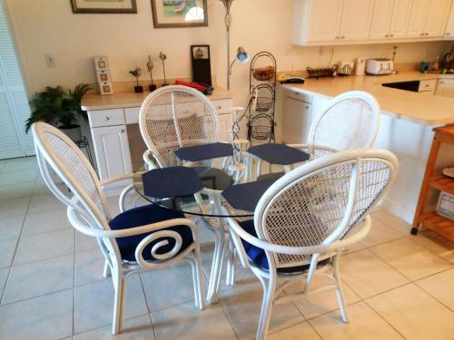 Ocean Village Capstan 423 - image 6