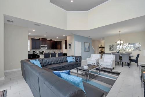 4765 Kings Castle Circle - image 3