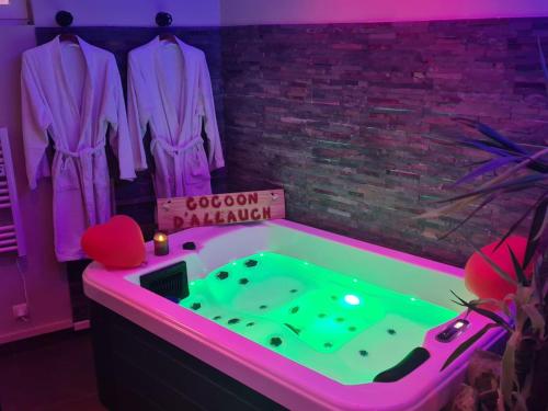 Cocoon d'Allauch in Алош