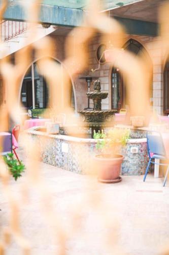 warda وَرْدَة in Jounieh