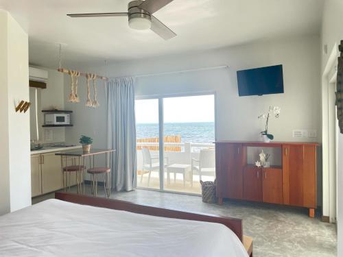 Mata Rocks Resort