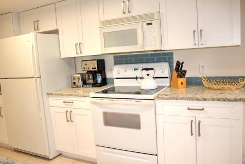 Ocean Village Seascape I 4234 - image 2