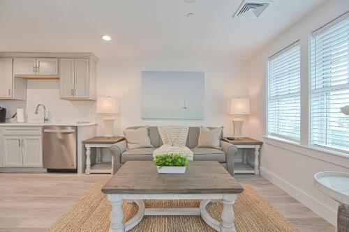 Premier Ocean View Corner Condo on Plymouth Harbor