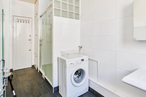 Superb flat two steps away from Porte Maillot in Paris - Welkeys