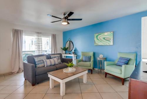 Manhattan Shores 3 Apts - image 3