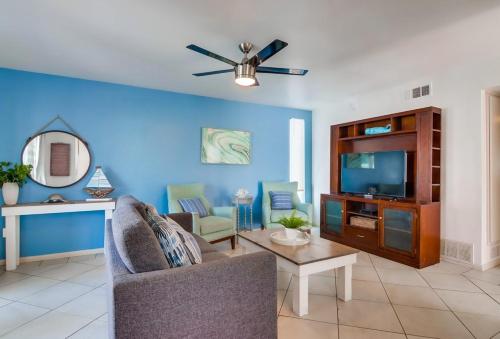 Manhattan Shores 3 Apts - image 7