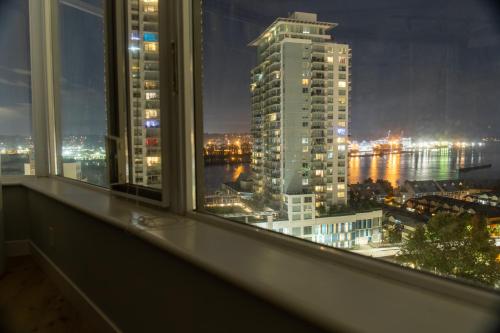 2 Bed 2 Bath 1300sqft New West Apartment RiverView