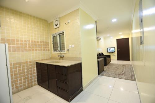 Bathroom, العييري للوحات المفروشة الدمام3 in Az Zuhur
