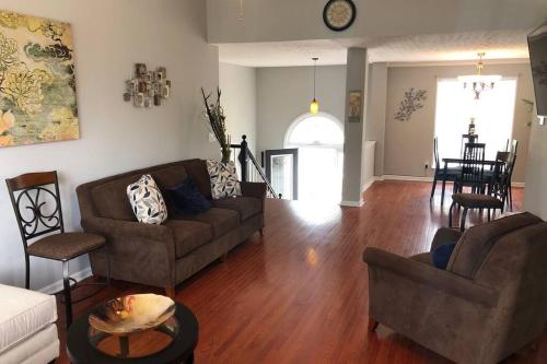 Comfy meets Peaceful & Spacious