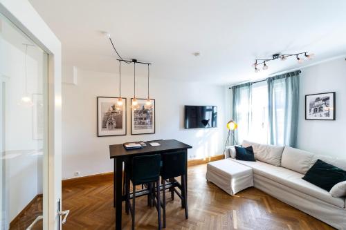 One-Bedroom Apartment image 5