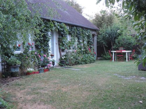 LA SOLITAIRE gîte à louer Saint-Jean-aux-Bois