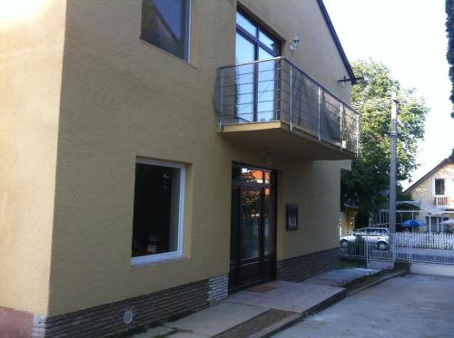 Zrínyi Apartman - image 5