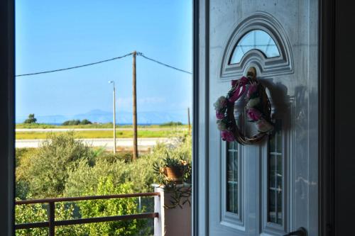  Fully renovated apartment-ανακαινισμένο διαμέρισμα in Paradisi