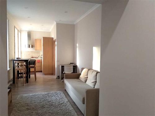 APARTMENTS MALAYA MORSKAYA 19 - image 3