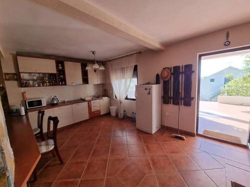 Дом для семейного отдыха в Утехе, Черногория (Дом для семеиного отдыха в Утехе, Черногория) in Utjeha