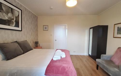 Sensational Stay Serviced Accommodation Aberdeen 4 Bedroom Apt - Bedford Road - image 8