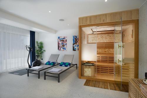 Villa Gust with heated pool, jacuzzi, sauna and cinema