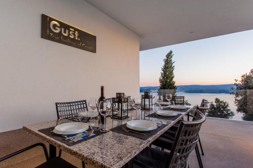 Villa Gust with heated pool, jacuzzi, sauna and cinema