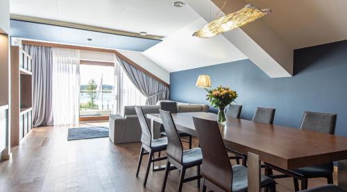 Hotel Marina Club 5