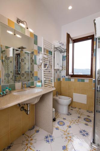 Ванна кімната, Panariello Palace in Аджерола