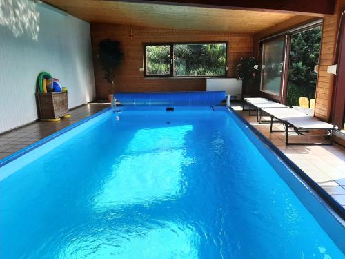 Swimming pool, Allgau Apartment in Memmingerberg
