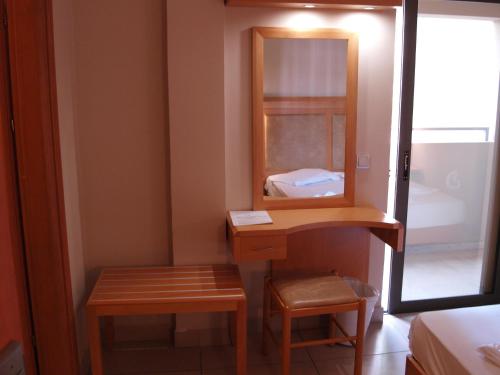Saint Constantine Hotel - image 13
