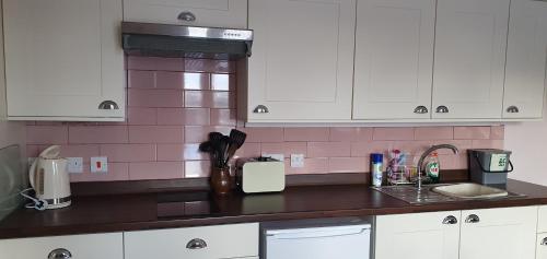 virtuve, Stag Cottage in Morley (Derbyshire)