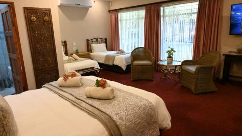 B&B Middelburg - LUXURY FAMILY EN-SUITE ROOM @ 4 STAR GUEST HOUSE - Bed and Breakfast Middelburg