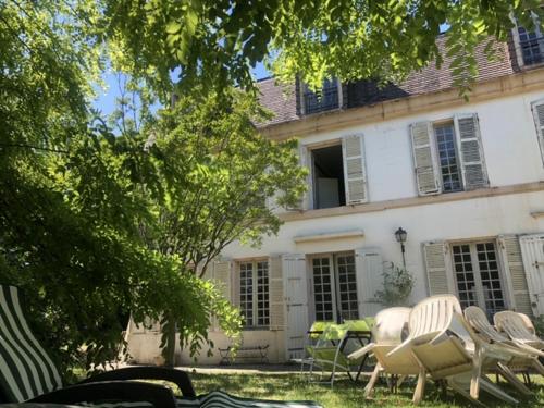 Gite Les Etoiles Blanches (15mn Cognac) 22 pers