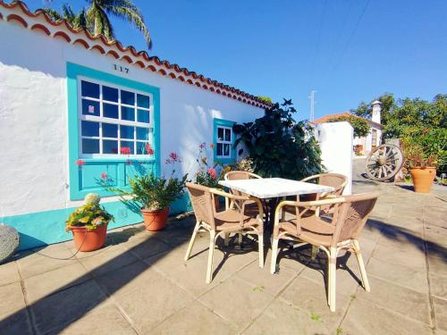 Casa rural con estupenda vista a Oceano desde Piscina gîte à louer Breña